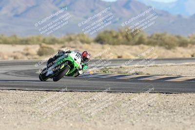 media/Dec-07-2025-CVMA (Sun) [[3e7d2de5dc]]/Race 16-Formula Middleweight/